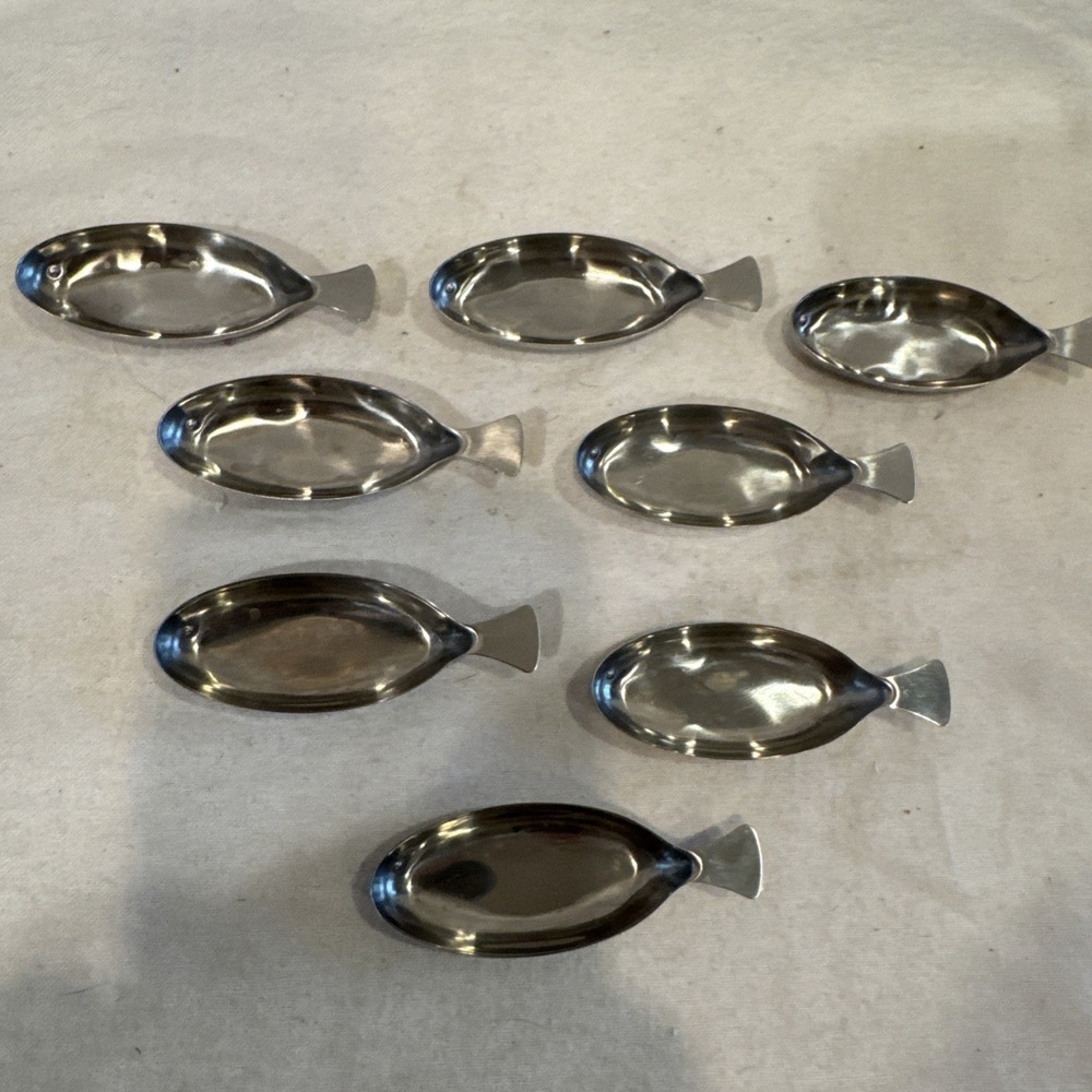 Fish Shape TASTING‎ SPOONS set of 8 Appetizers One Bite Party Sampler Flatware